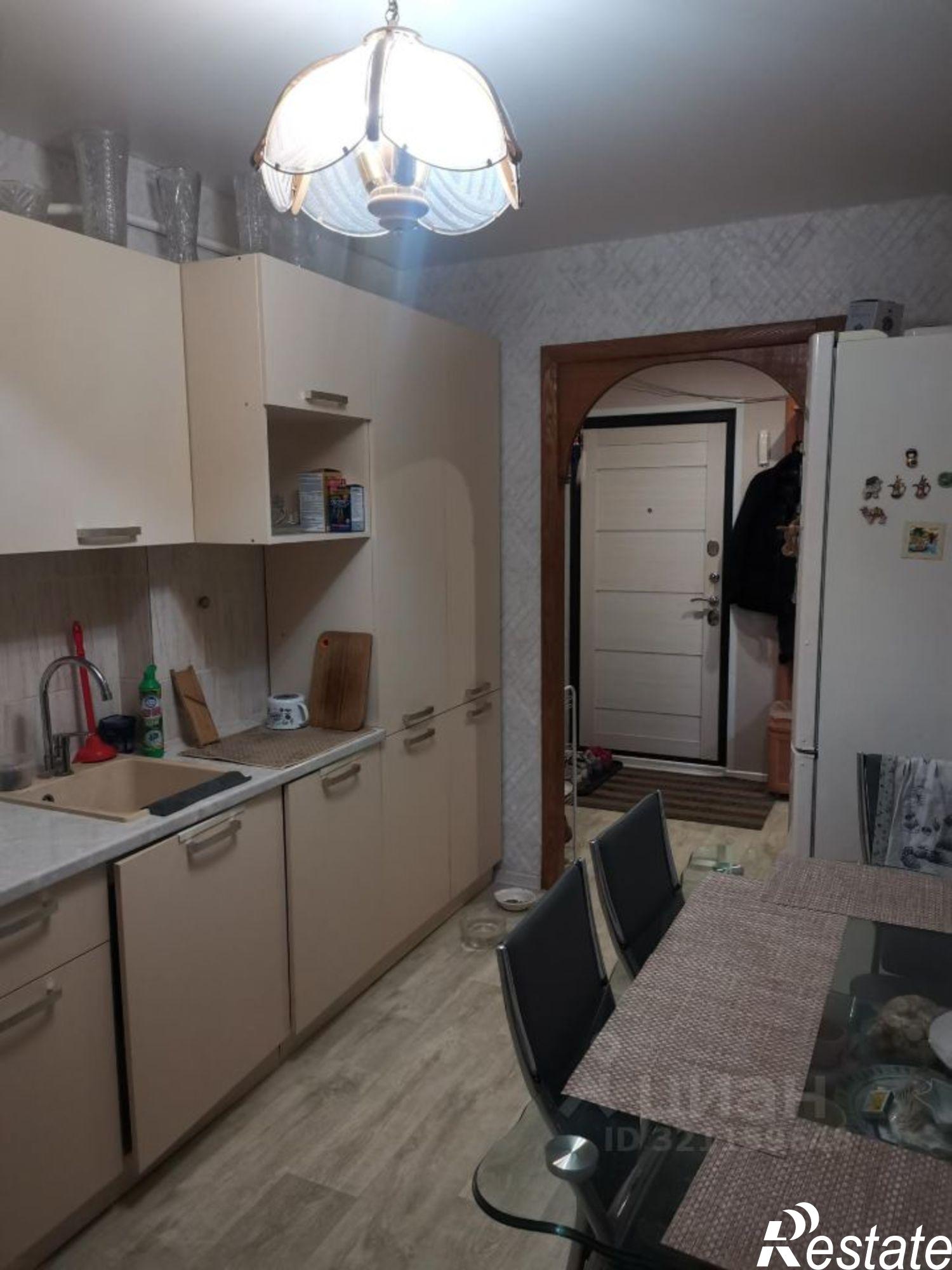 Купить квартиру за 6 100 000 рублей на мкр. 202-й, 5