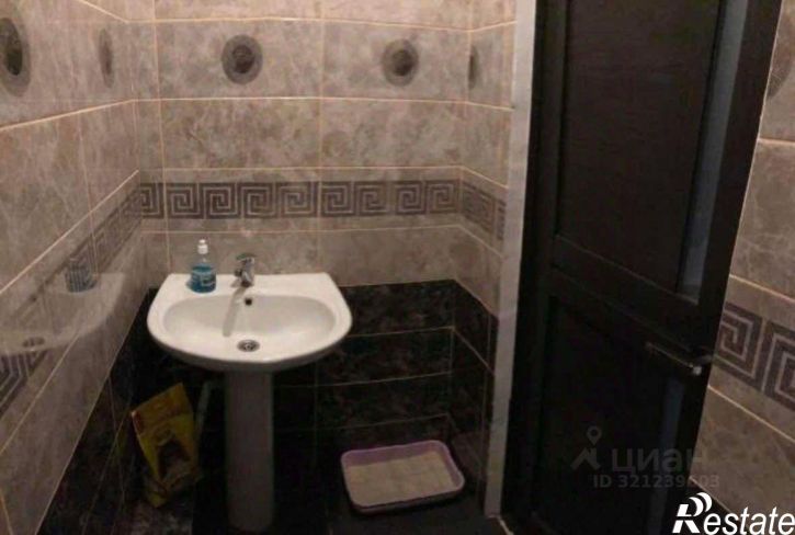 2-комн квартира улица Дзержинского, 27/2,  д. 27/2