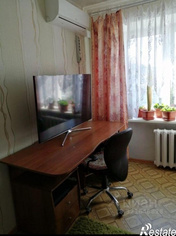 2-комн квартира улица Пояркова, 12,  д. 12