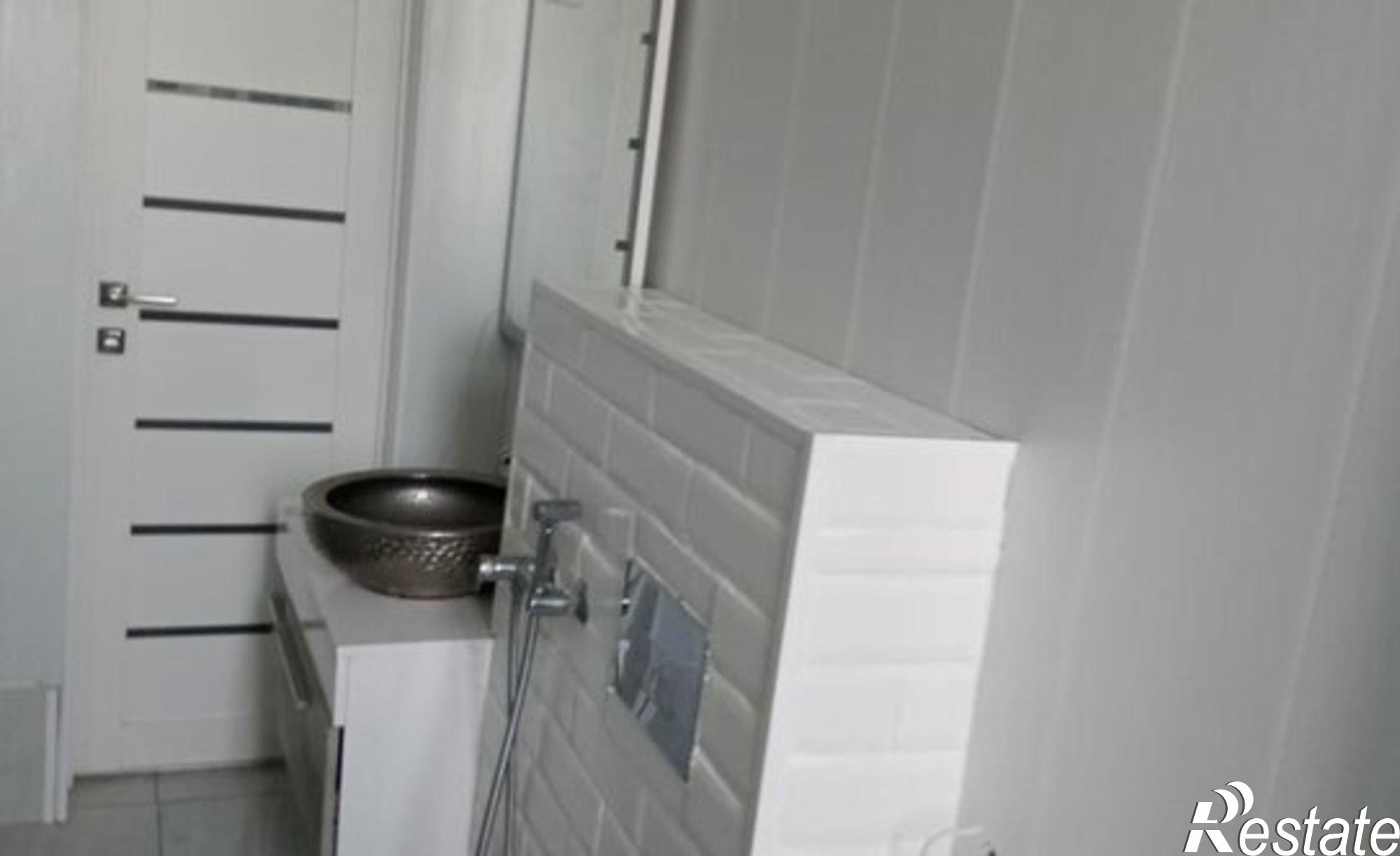 Купить квартиру за 6 800 000 рублей на ул Дзержинского, 1