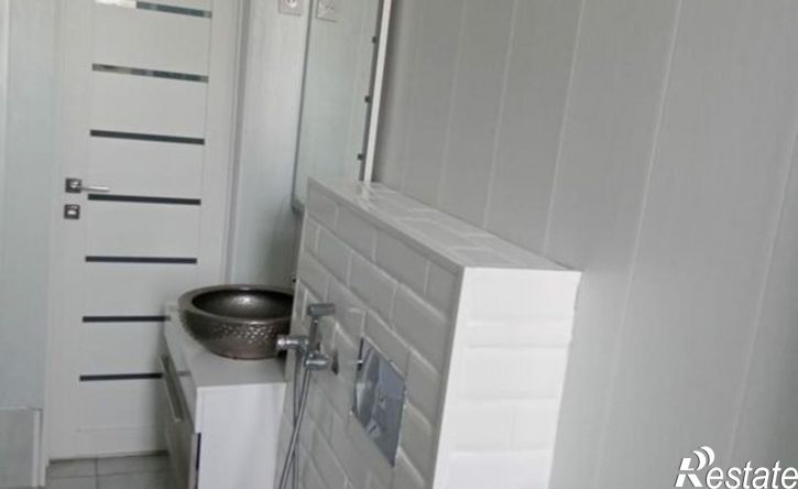 2-комн квартира ул Дзержинского, 1,  д. 1