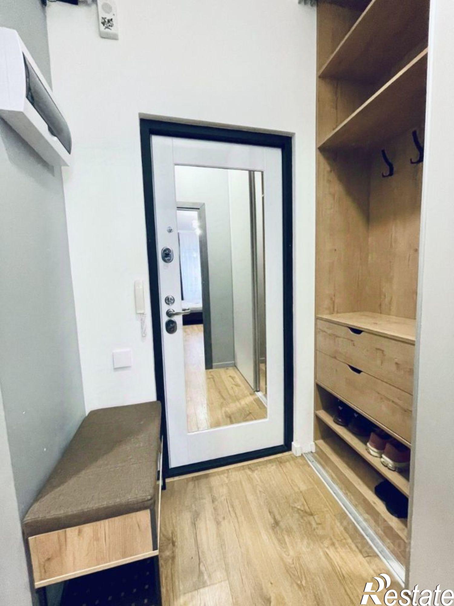 Купить квартиру за 8 000 000 рублей на мкр. 203-й, 21