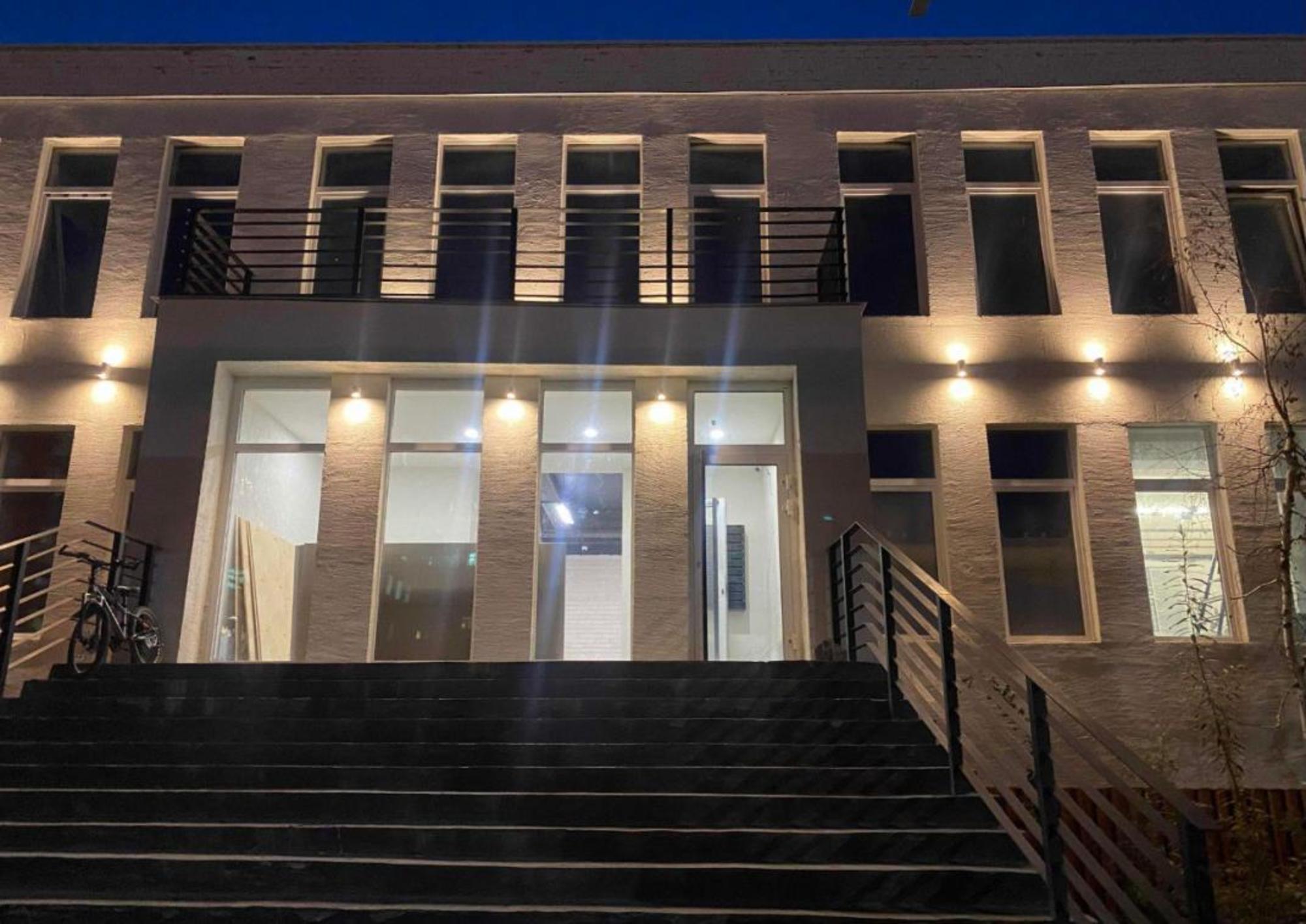 Купить квартиру за 4 100 000 рублей на Феликса Кона, 32/2