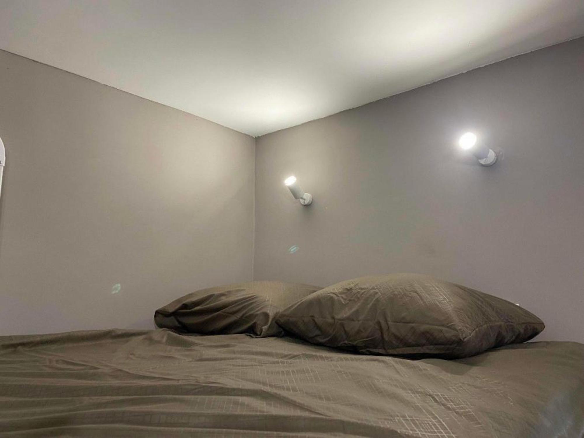 Купить квартиру за 4 100 000 рублей на Феликса Кона, 32/2