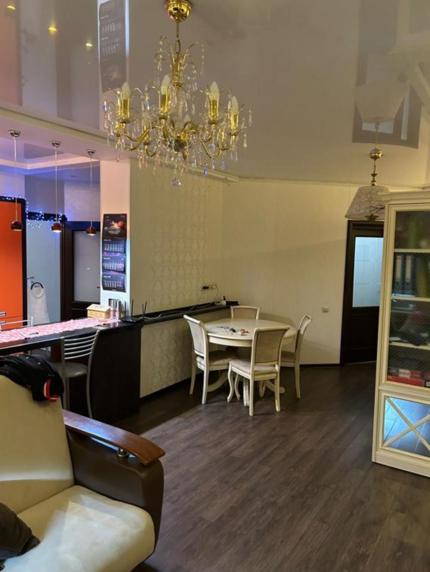 Купить квартиру за 11 500 000 рублей на Пояркова, 21