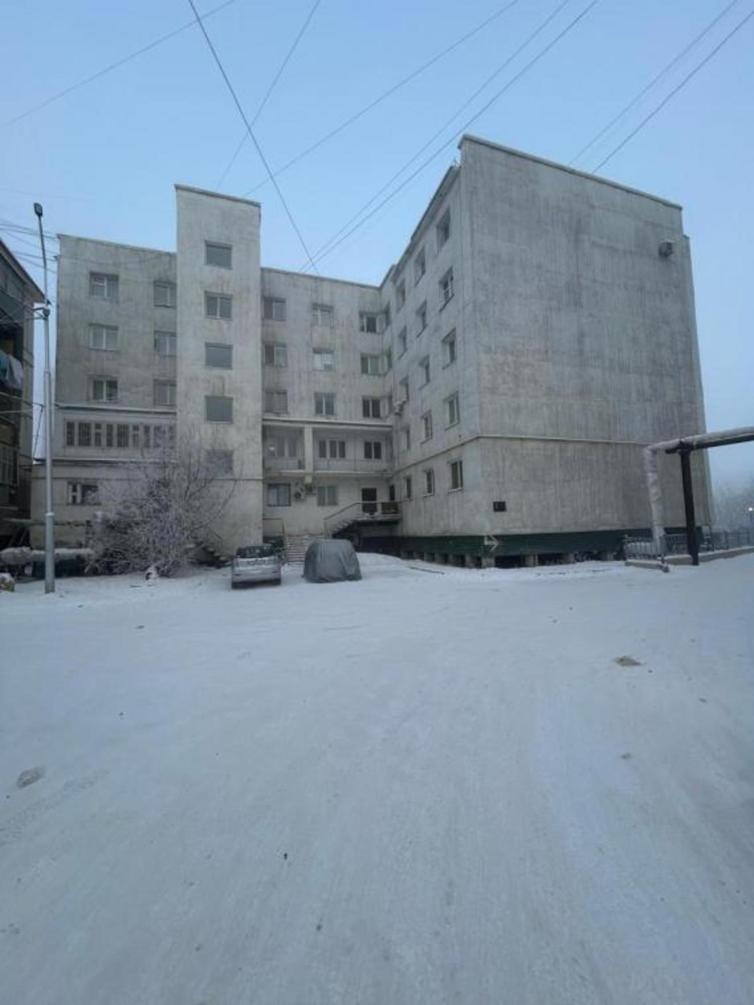 Купить квартиру за 12 000 000 рублей на Чиряева, 10