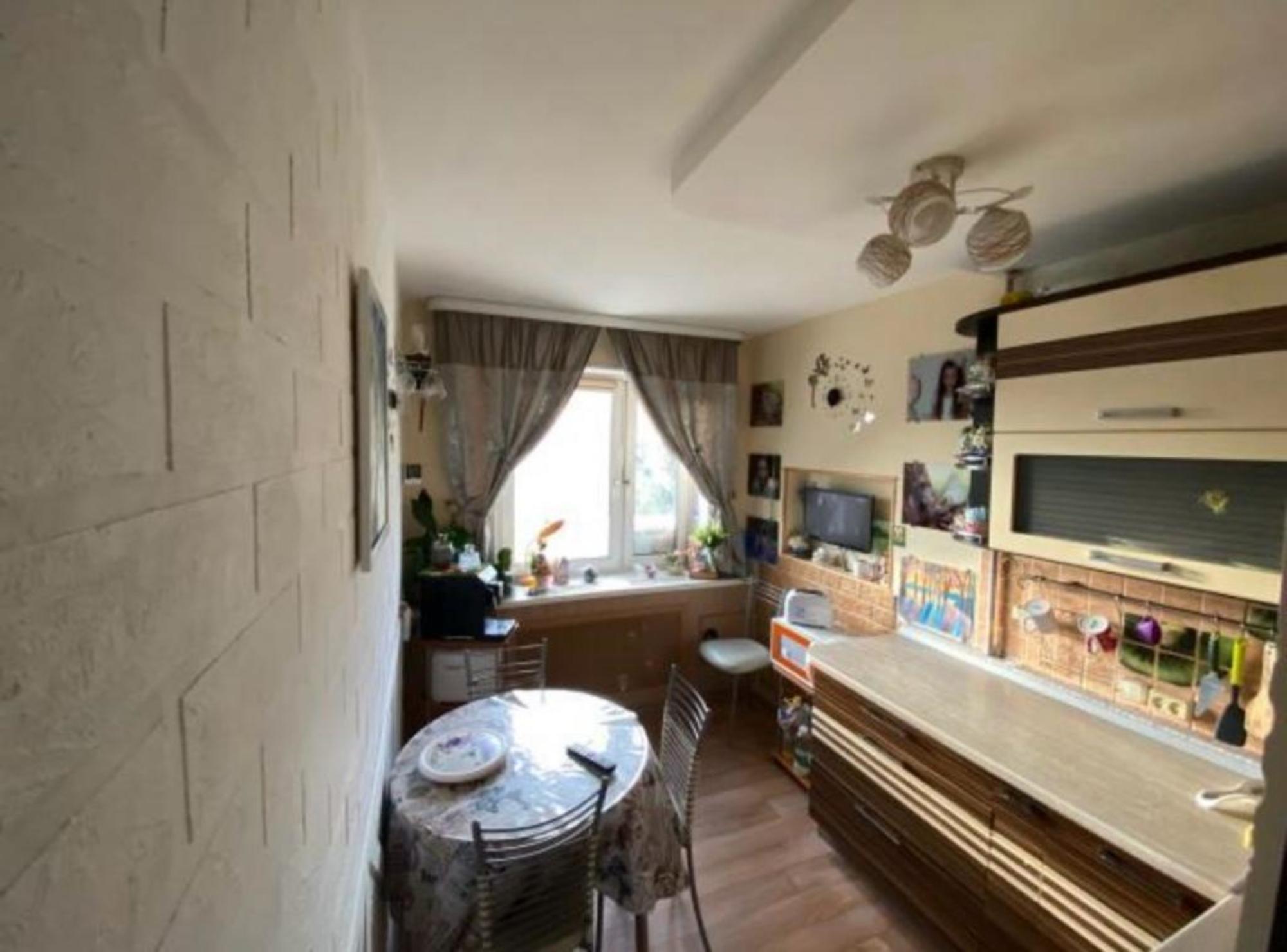 Купить квартиру за 6 750 000 рублей на Аммосова, 6/1