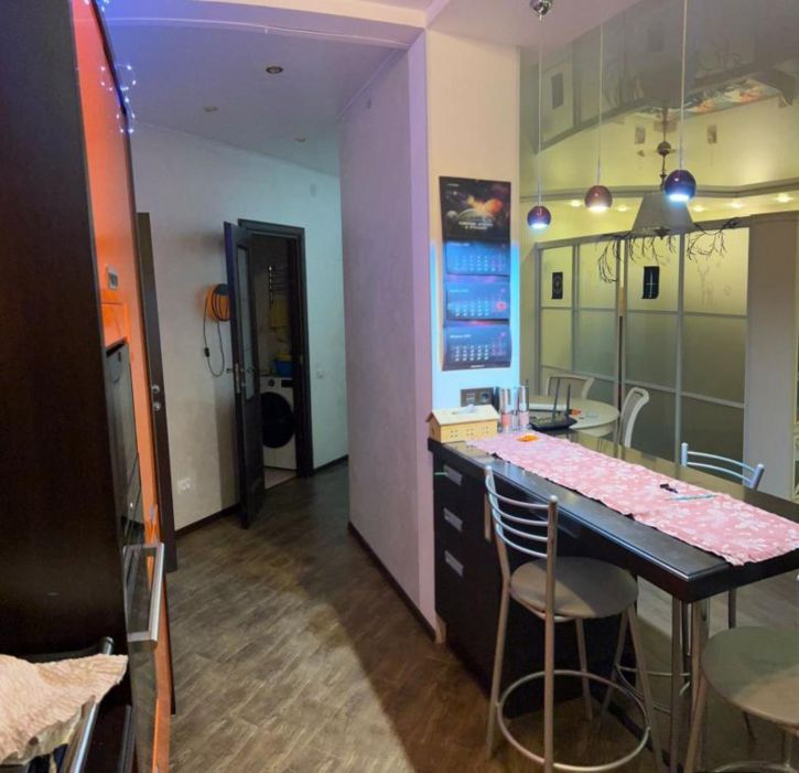 2-комн квартира Пояркова, 21