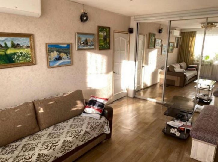 2-комн квартира Аммосова, 6/1