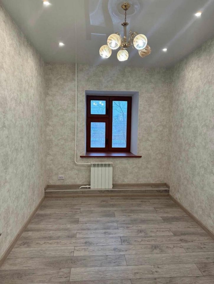 3-комн квартира Халтурина, 6/3