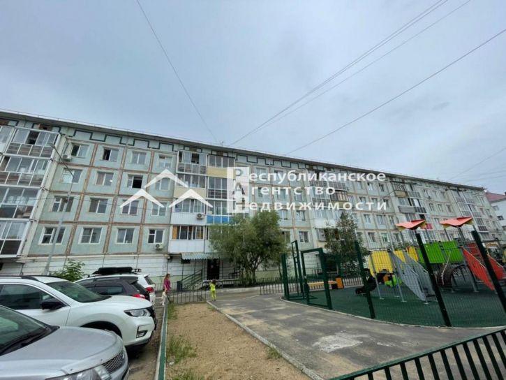 4-комн квартира Халтурина, 4