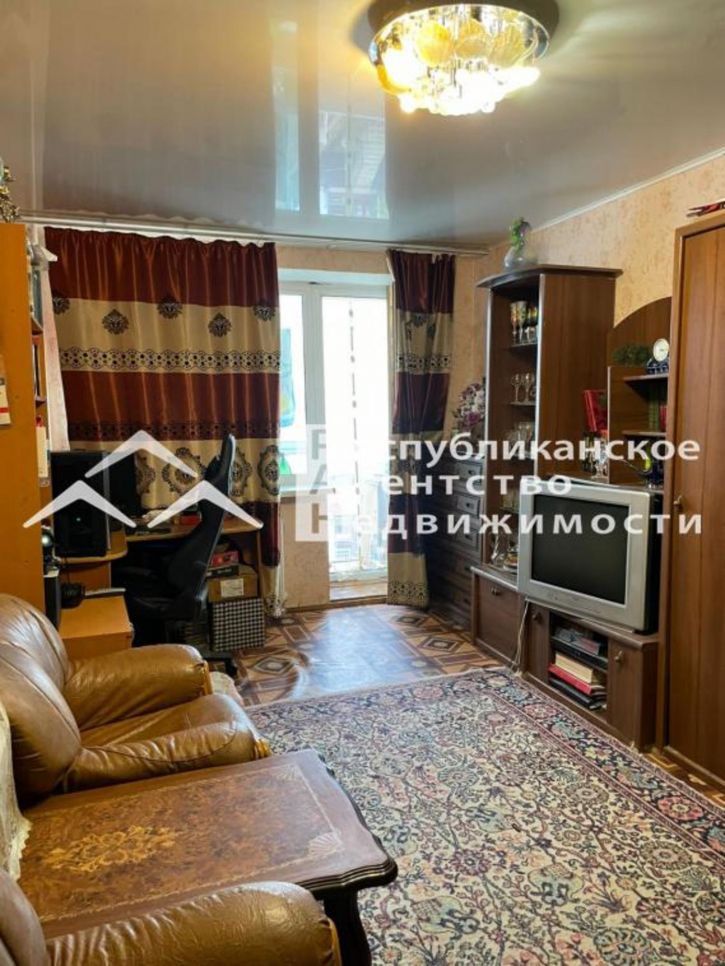 4-комн квартира Халтурина, 4