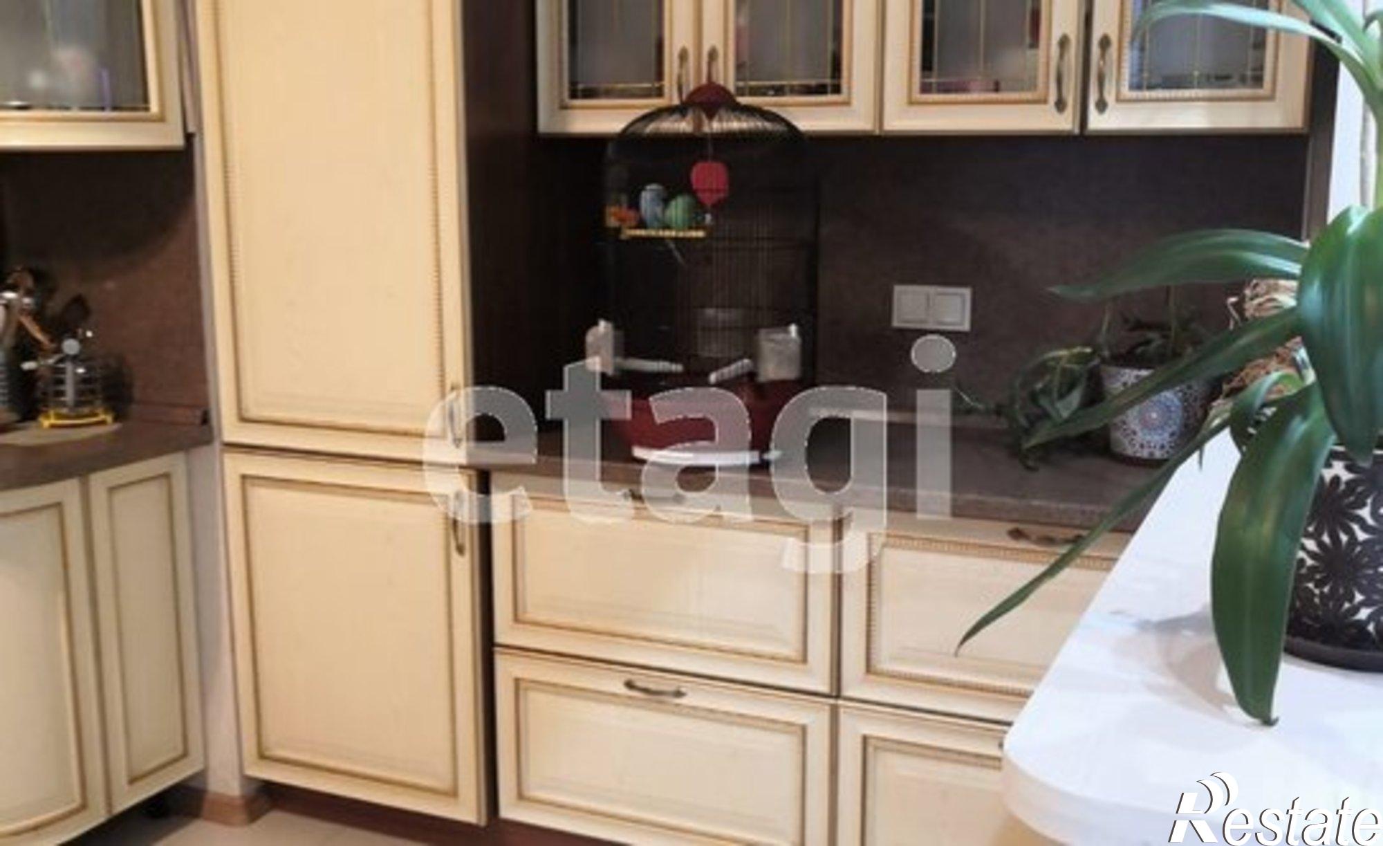 Купить квартиру за 22 000 000 рублей на улица Пояркова, 17