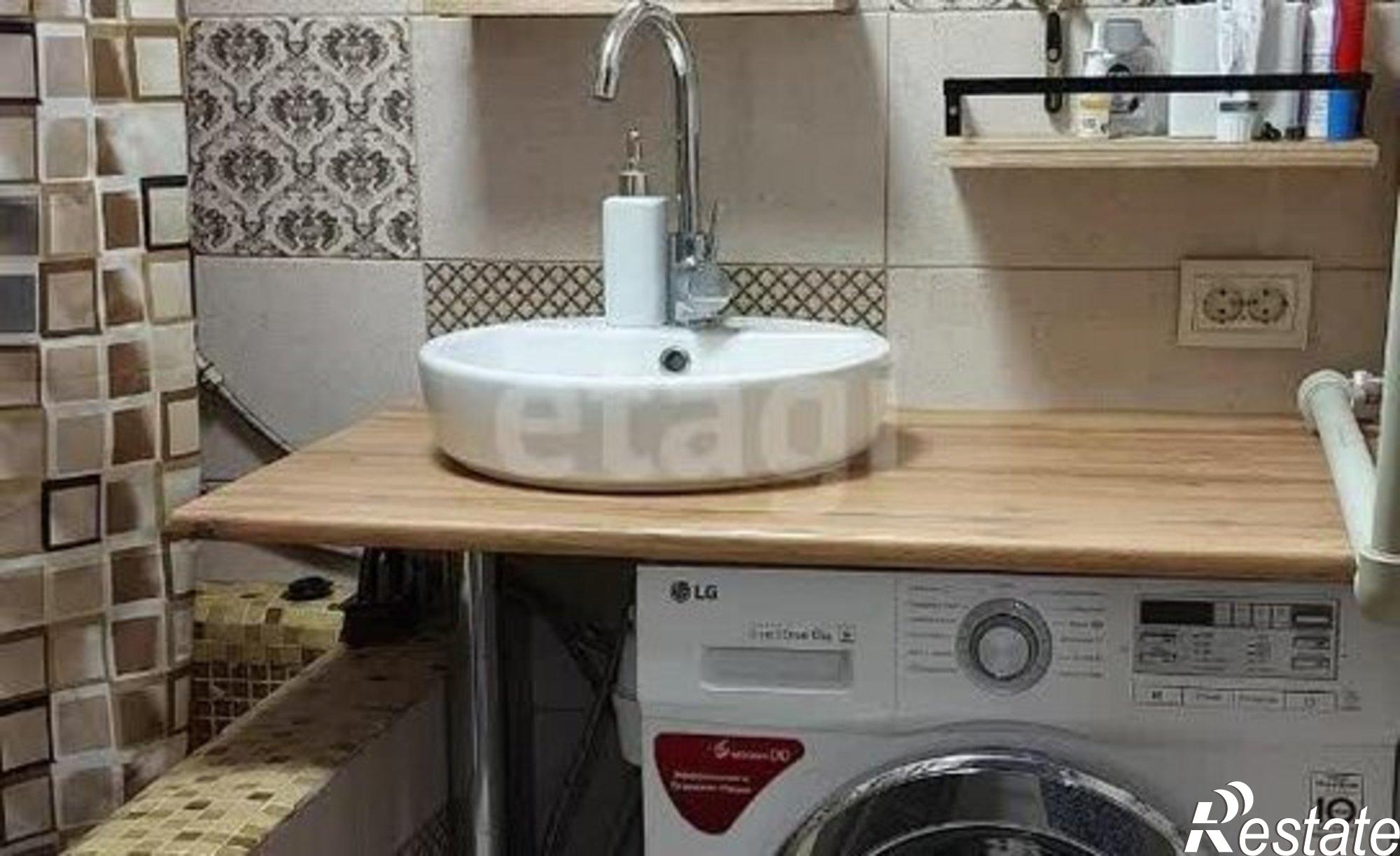 Купить квартиру за 9 500 000 рублей на проспект Михаила Николаева, 40/6