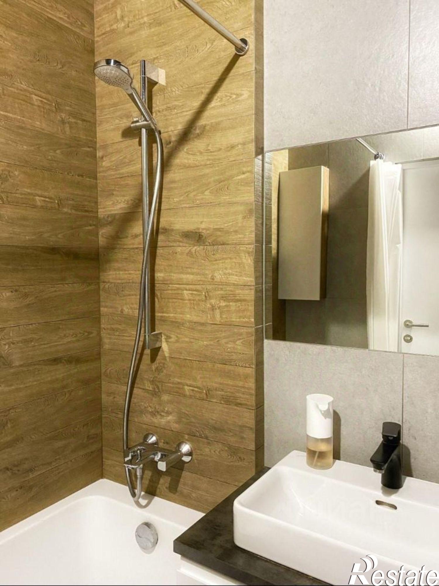 Купить квартиру за 12 500 000 рублей на мкр. 203-й, 20