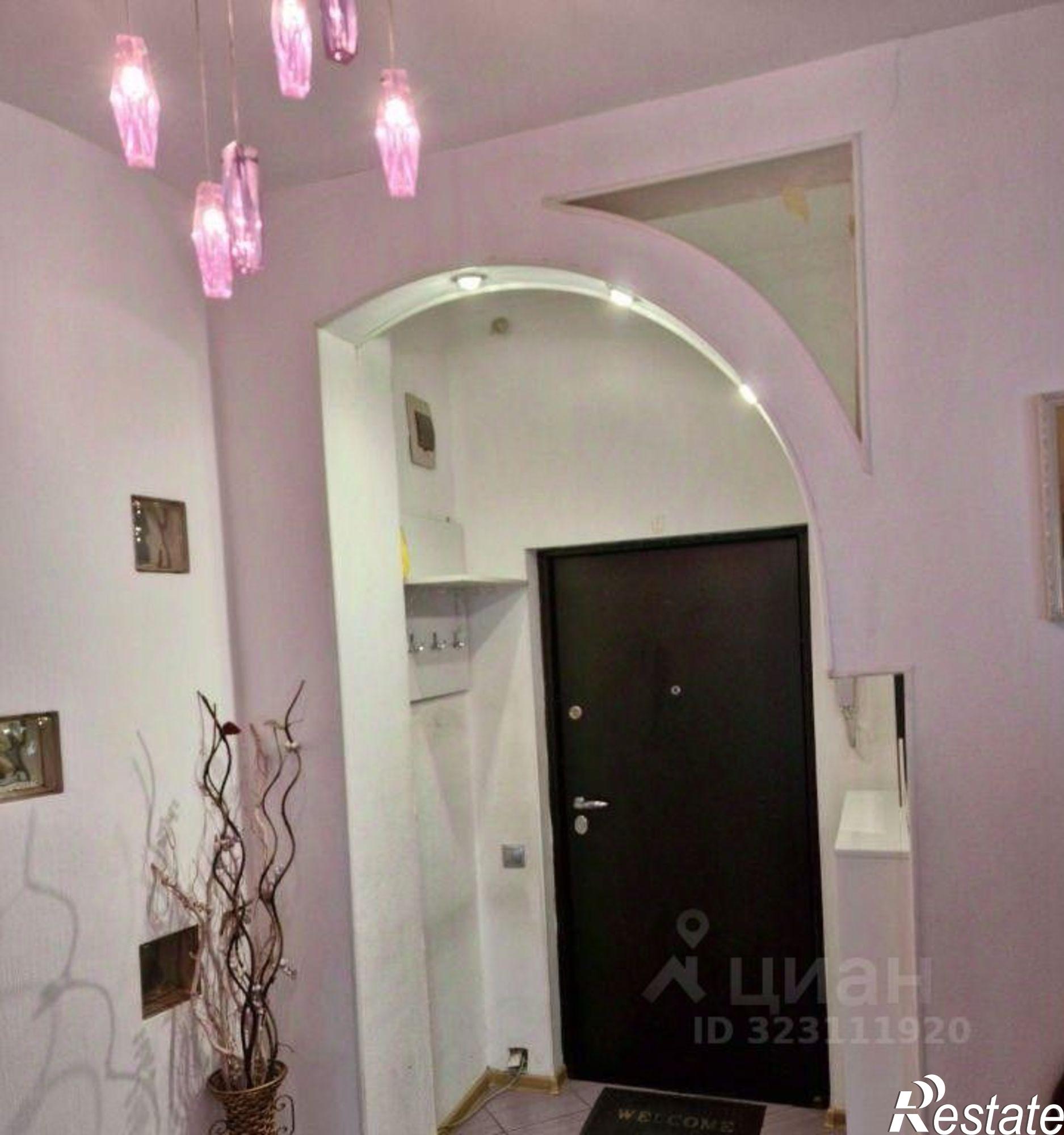 Купить квартиру за 18 100 000 рублей на ул Ларионова, 8