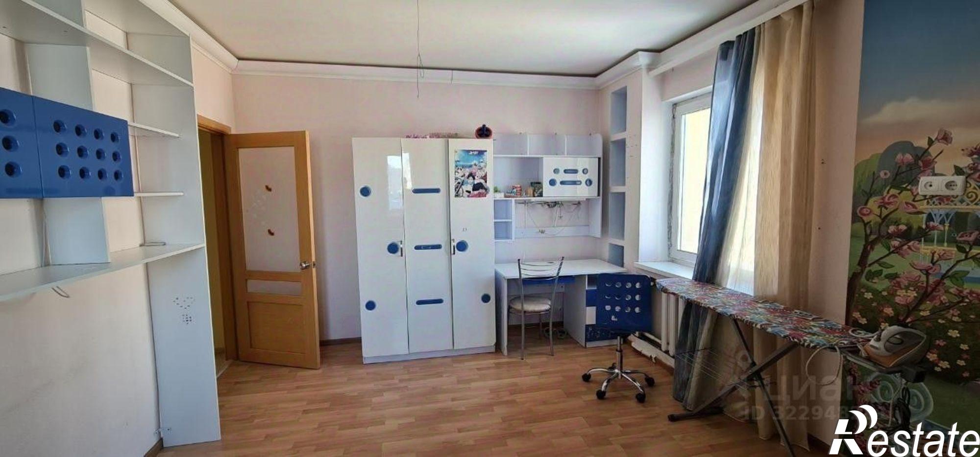 Купить квартиру за 13 500 000 рублей на ул Короленко, 17А