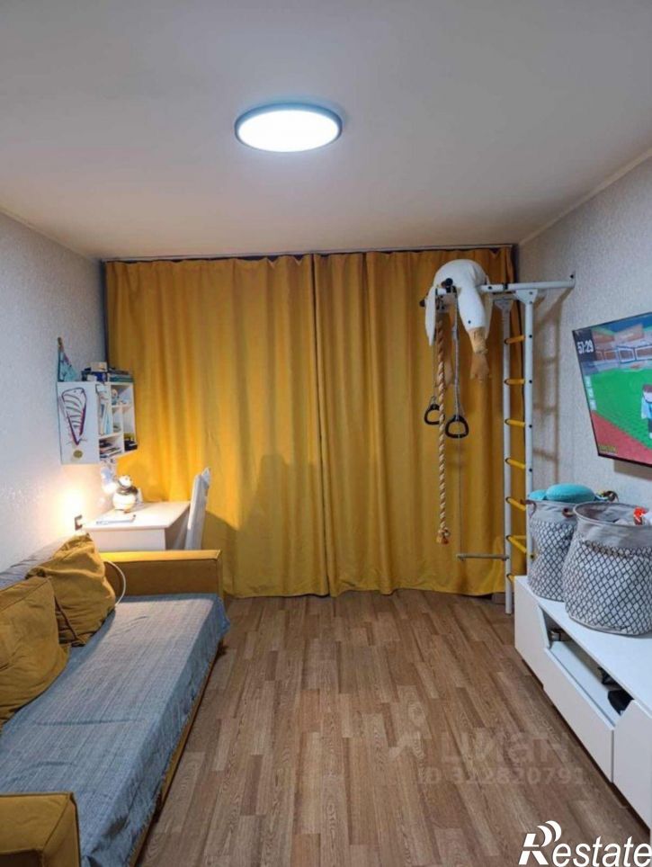 2-комн квартира мкр. 202-й, 8