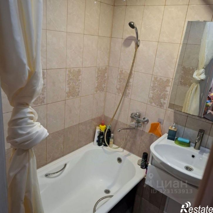 3-комн квартира ул 50 лет Советской Армии, 25/2,  д. 25/2