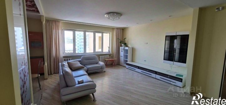 3-комн квартира ул Короленко, 17А,  д. 17А