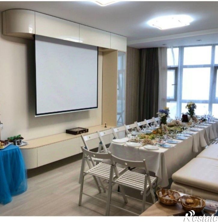 4-комн квартира ул Дзержинского, 11А,  д. 11А