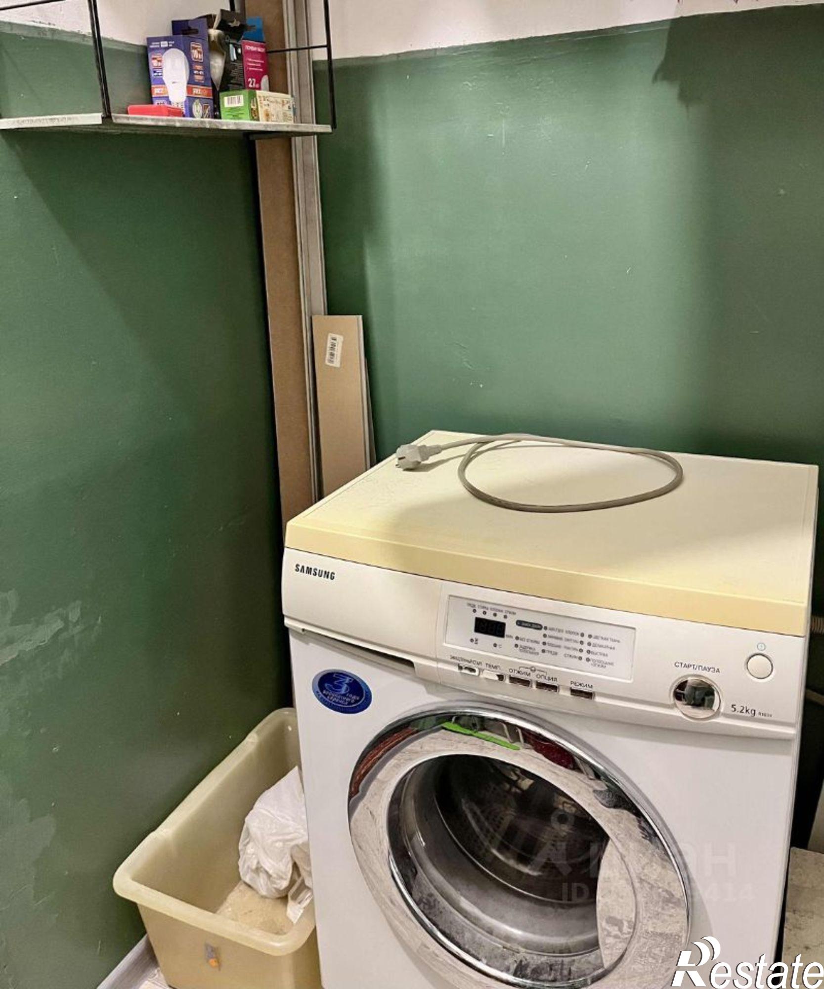 Купить комнату за 2 300 000 рублей на проспект Михаила Николаева, 40/2