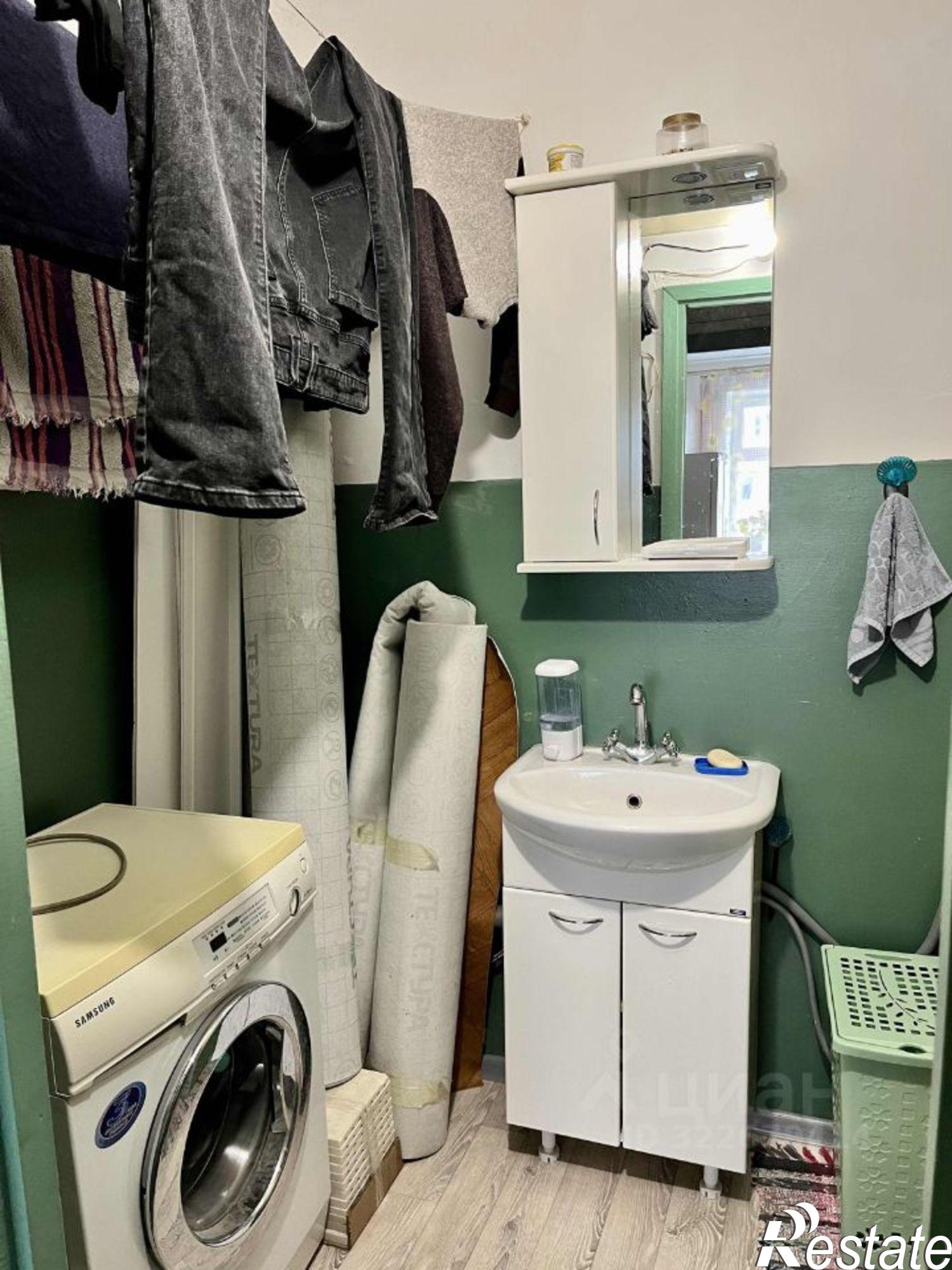 Купить комнату за 2 300 000 рублей на проспект Михаила Николаева, 40/2