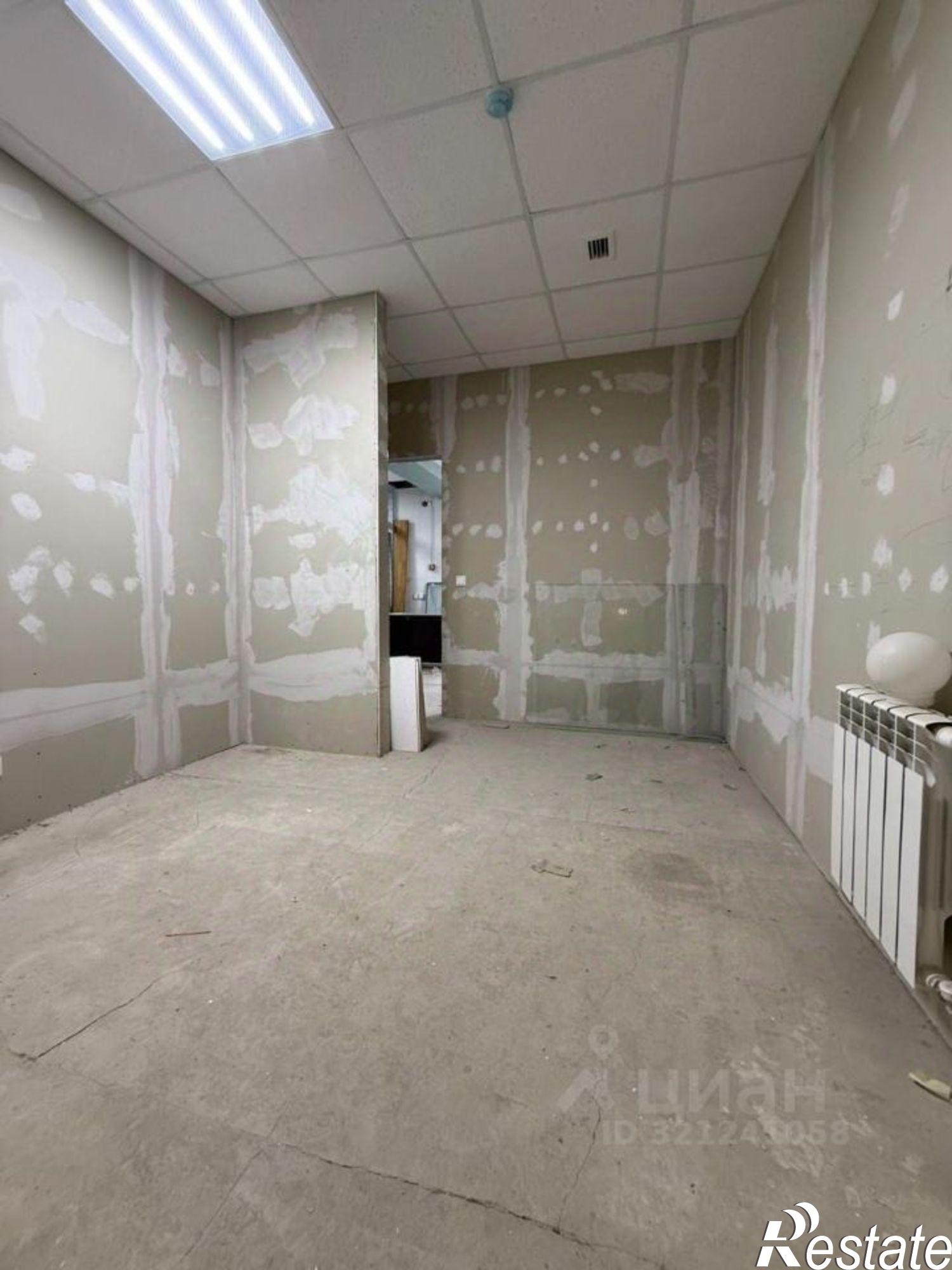 Купить помещение свободного назначения за 14 000 200 рублей на улица Орджоникидзе, 39