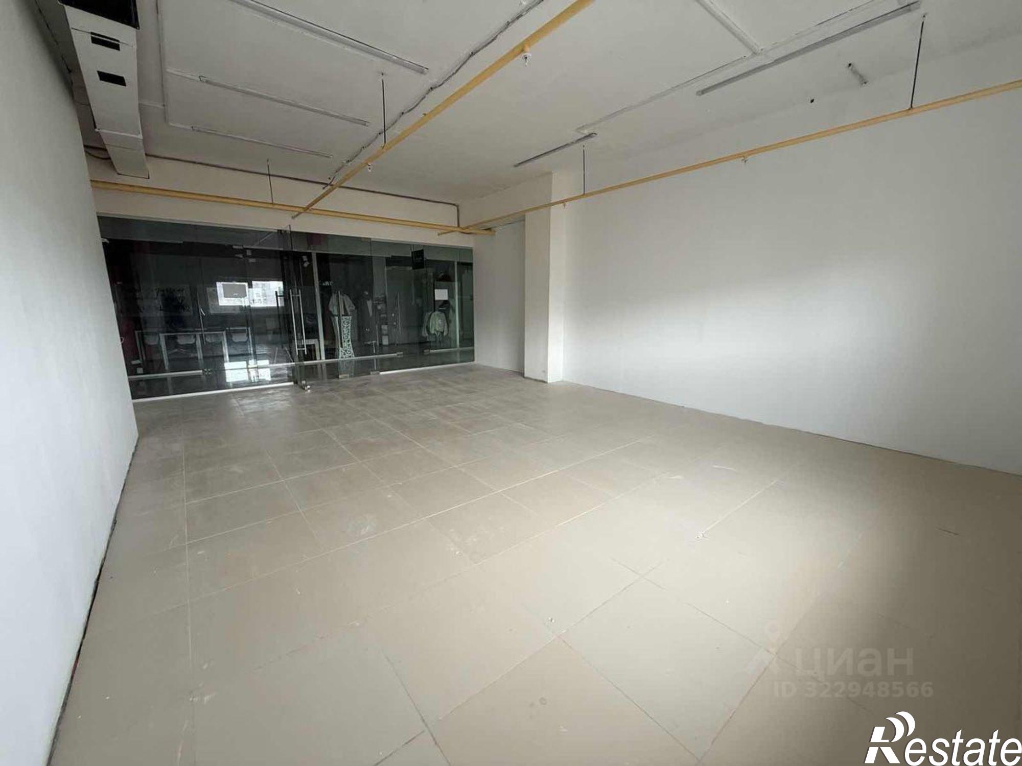 Купить торговое помещение за 9 360 000 рублей на ул Октябрьская, 25