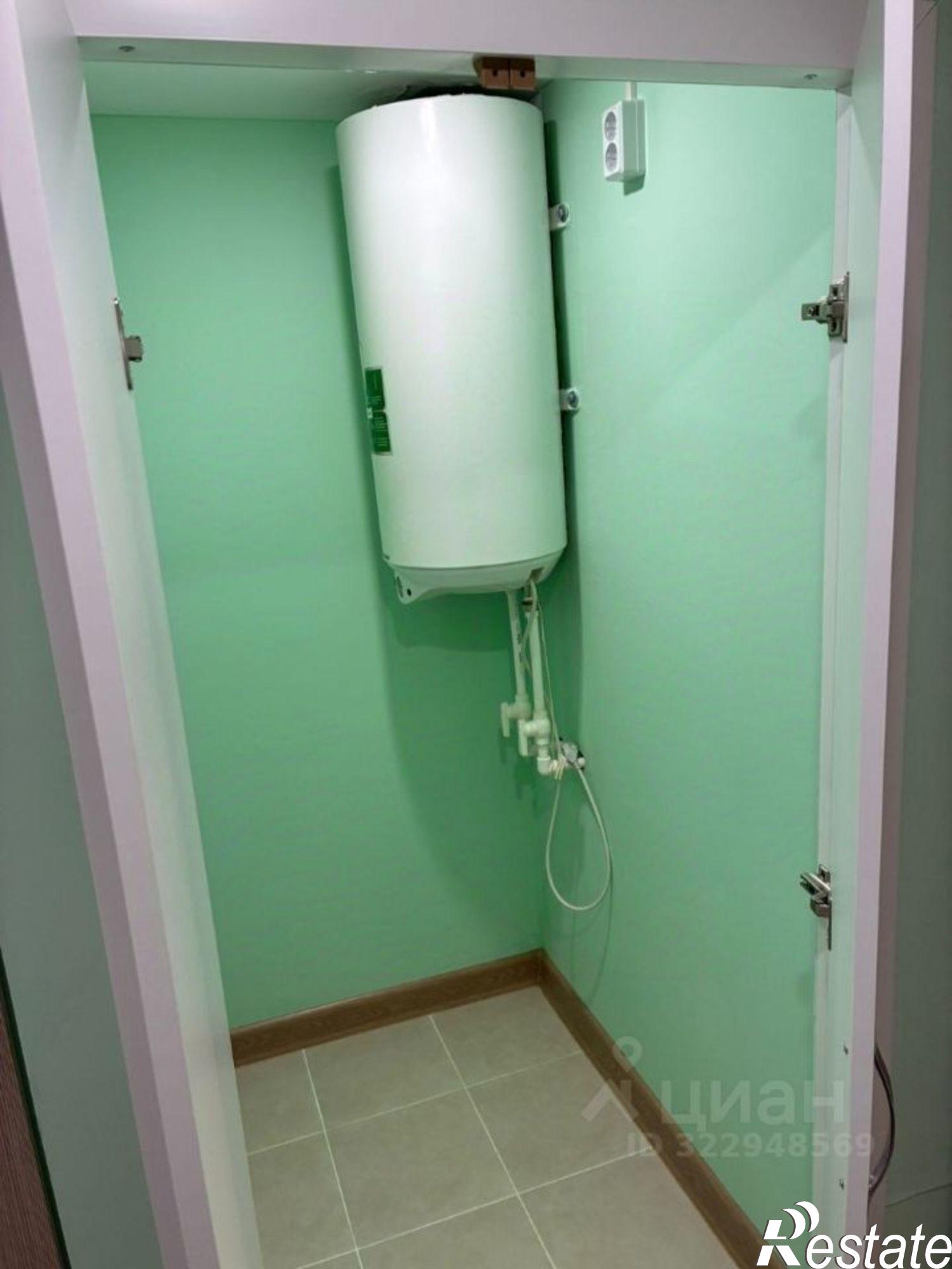 Купить ОСЗ, отдельно стоящее здание за 10 000 100 рублей на ул Мирнинская, 17