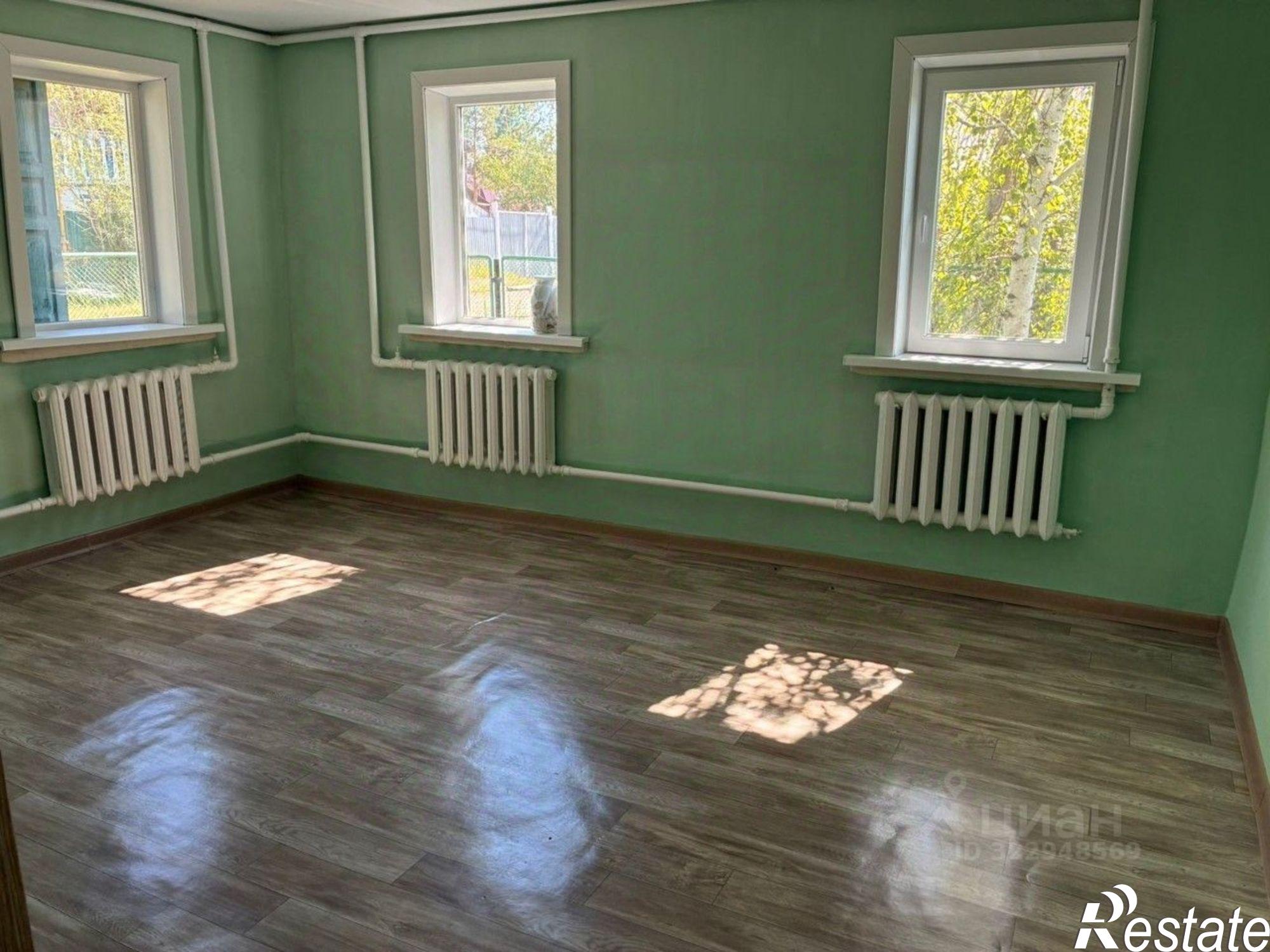 Купить ОСЗ, отдельно стоящее здание за 10 000 100 рублей на ул Мирнинская, 17