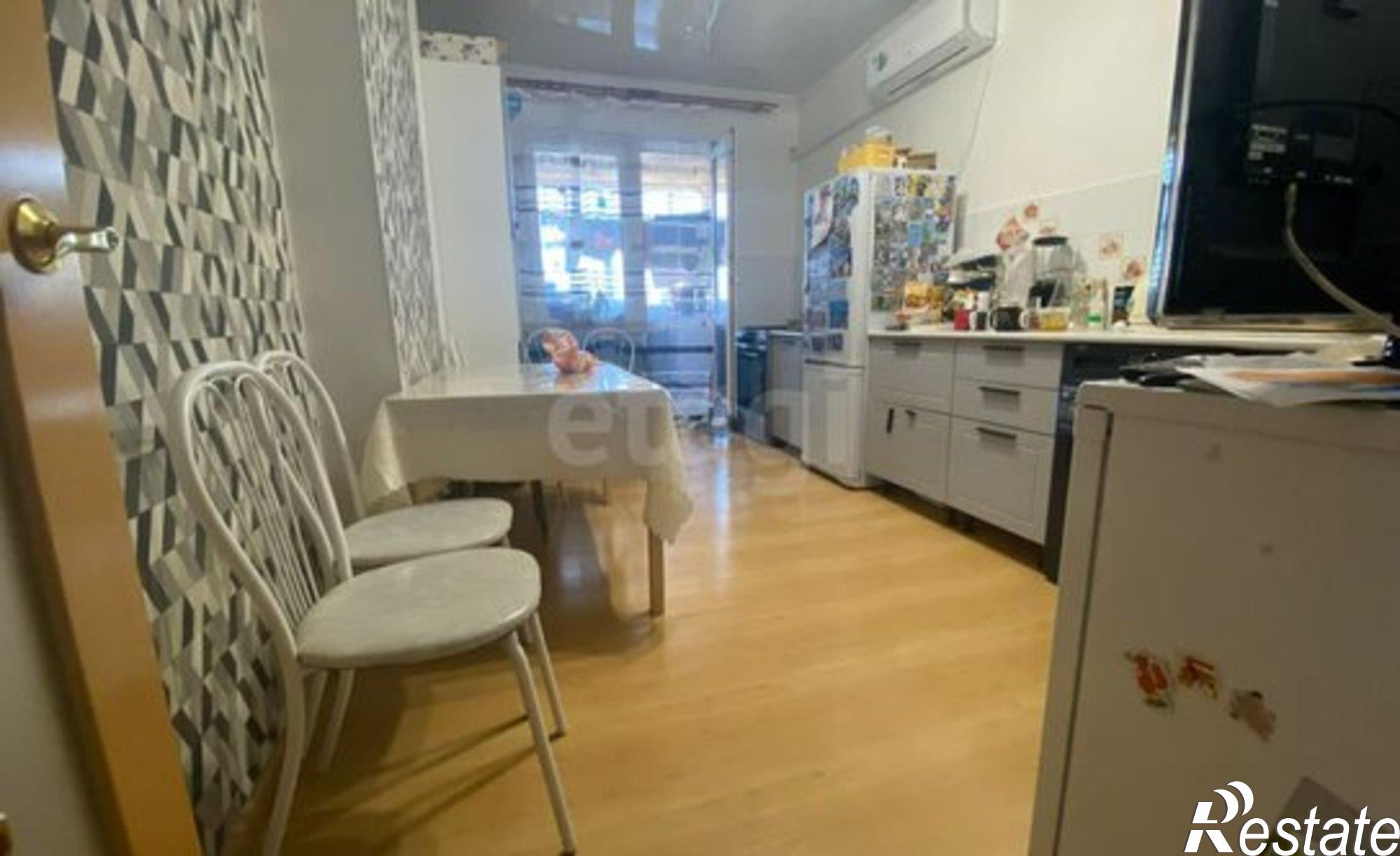 Купить квартиру за 6 100 000 рублей на Республика Саха (Якутия), 202-й микрорайон, 25