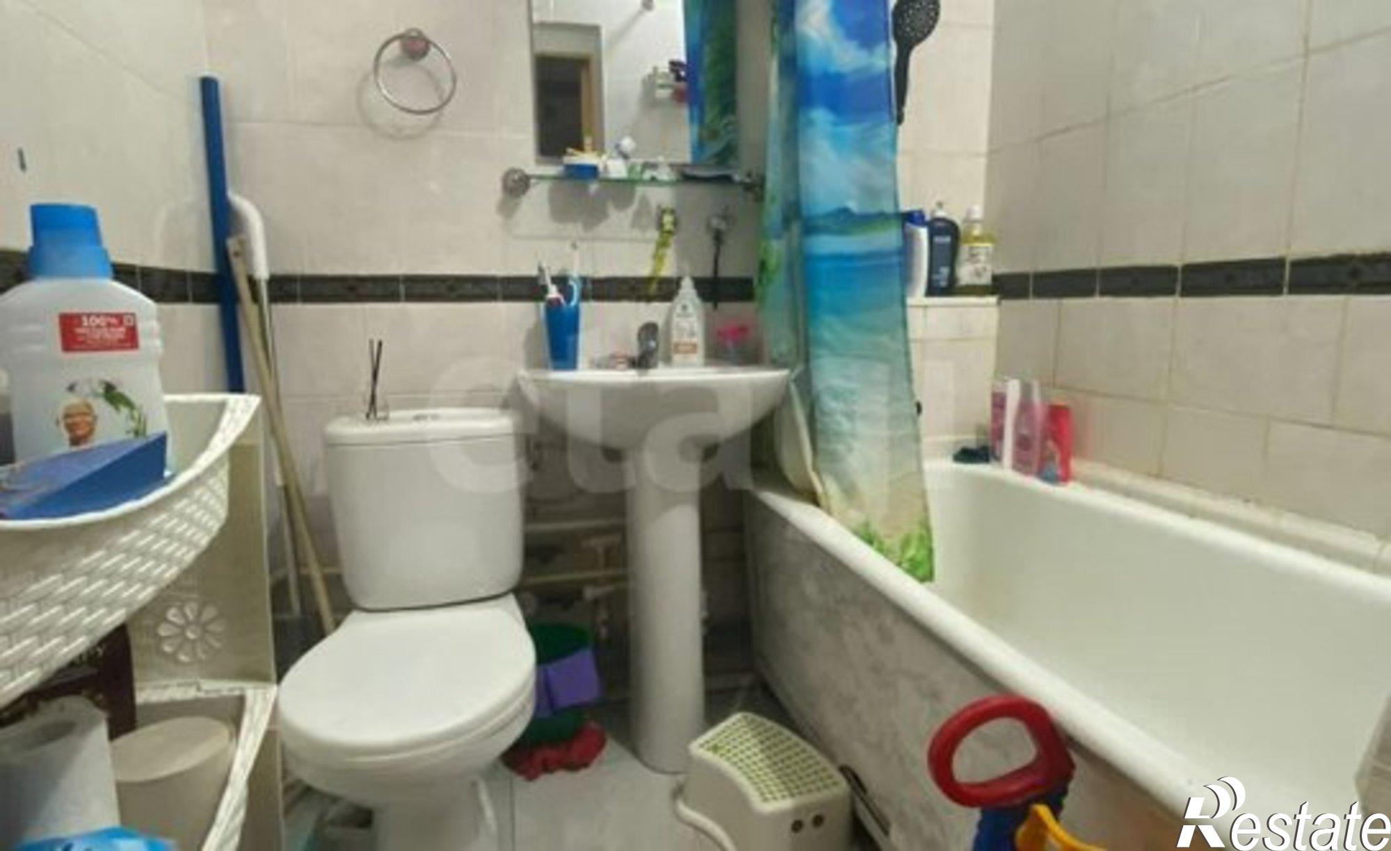 Купить квартиру за 6 100 000 рублей на Республика Саха (Якутия), 202-й микрорайон, 25