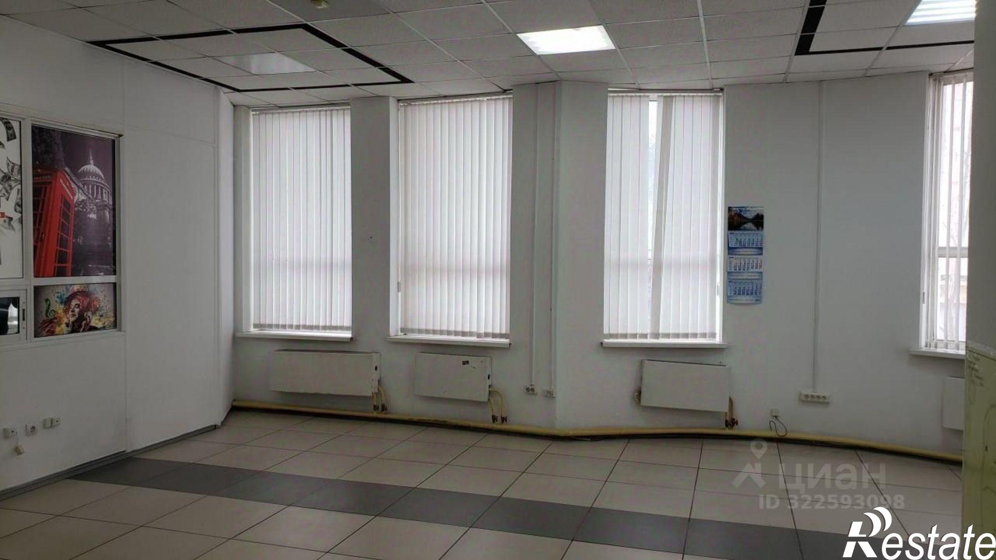 Купить помещение свободного назначения за 47 000 000 рублей на пер П. Морозова, 2