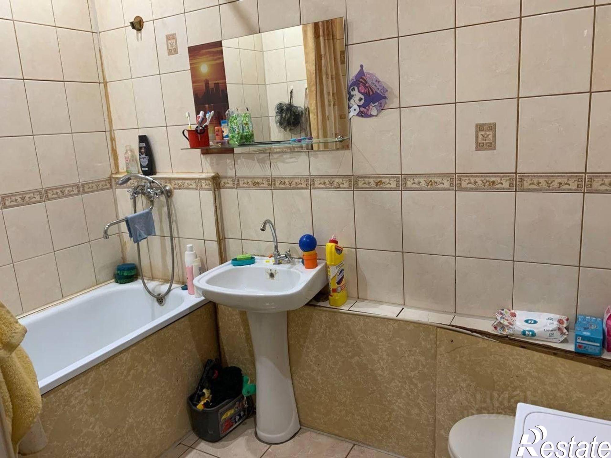 Купить квартиру за 6 100 000 рублей на ул Жорницкого, 7/33