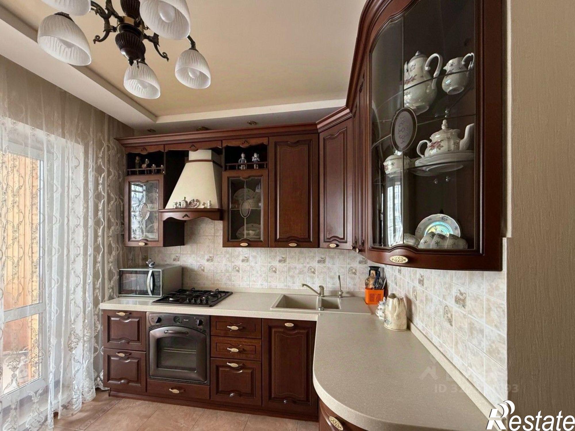 Купить квартиру за 12 250 000 рублей на ул Петровского, 32