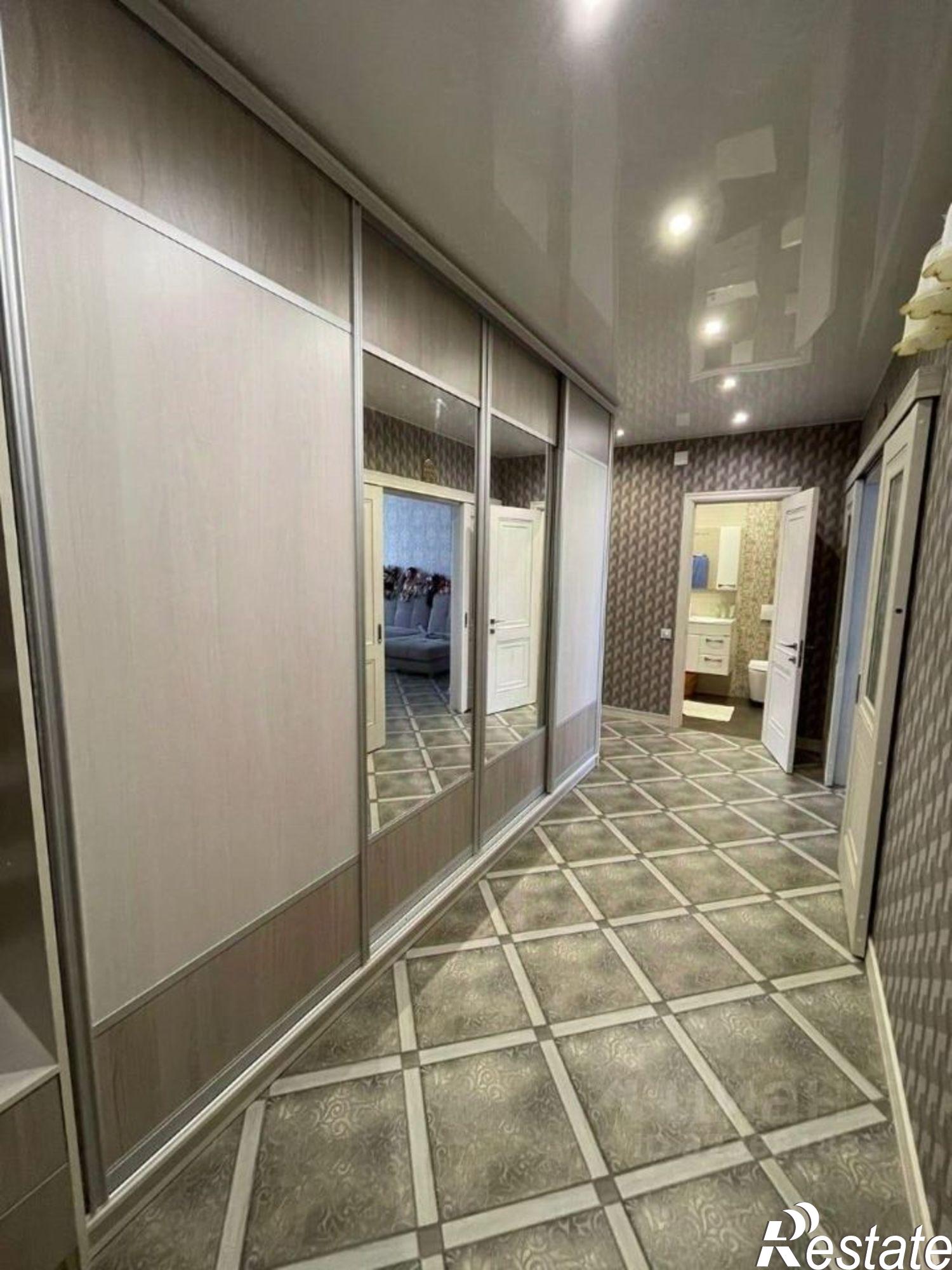 Купить квартиру за 15 500 000 рублей на ул Федора Попова, 6А