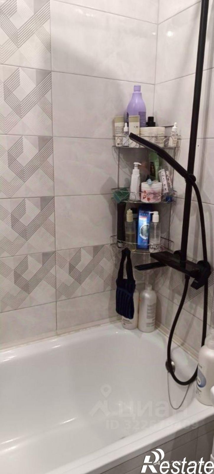 2-комн квартира улица 50 лет Октября, 4/2,  д. 4/2