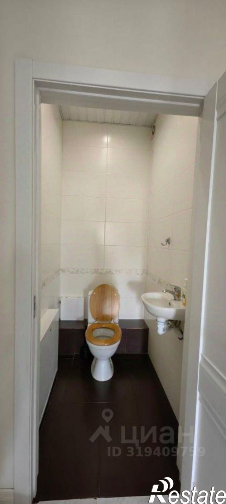 3-комн квартира мкр. 203-й, 6