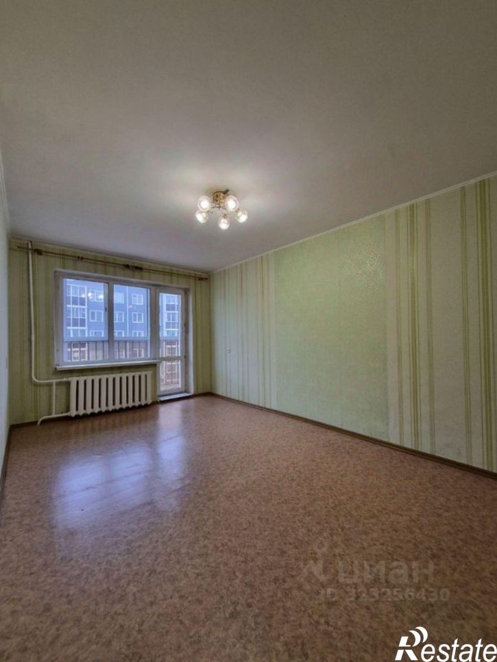 3-комн квартира ул Каландаришвили, 40/7,  д. 40/7