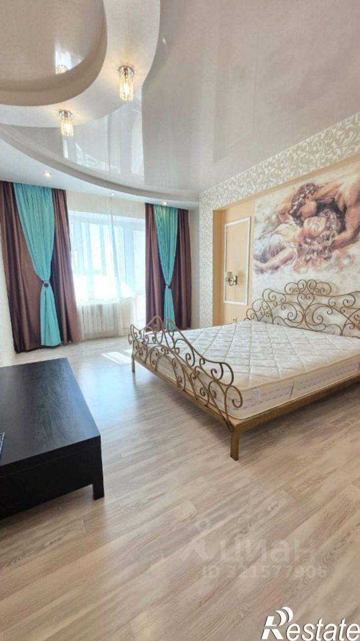 3-комн квартира ул Дзержинского, 34/2,  д. 34/2