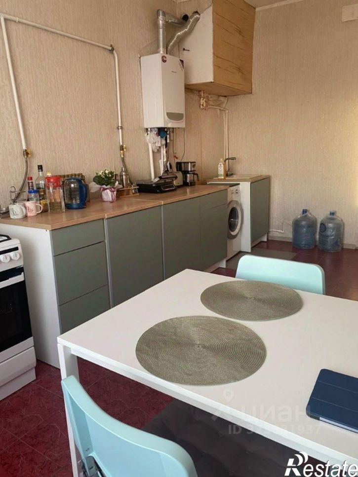 2-комн квартира улица Красильникова, 4/1,  д. 4/1