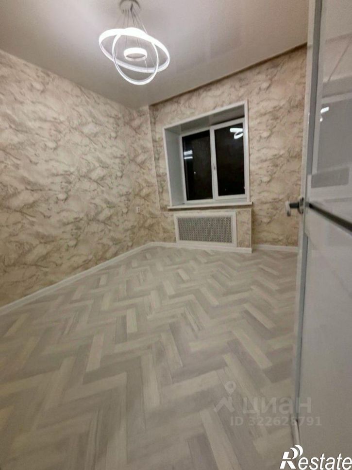 3-комн квартира улица Пекарского, 1,  д. 1