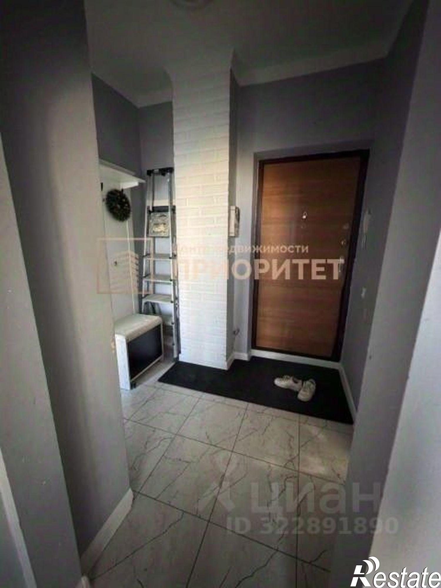 Купить квартиру за 5 950 000 рублей на Ильменская улица, 63/1