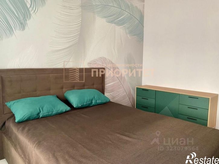 3-комн квартира улица Короленко, 7,  д. 7