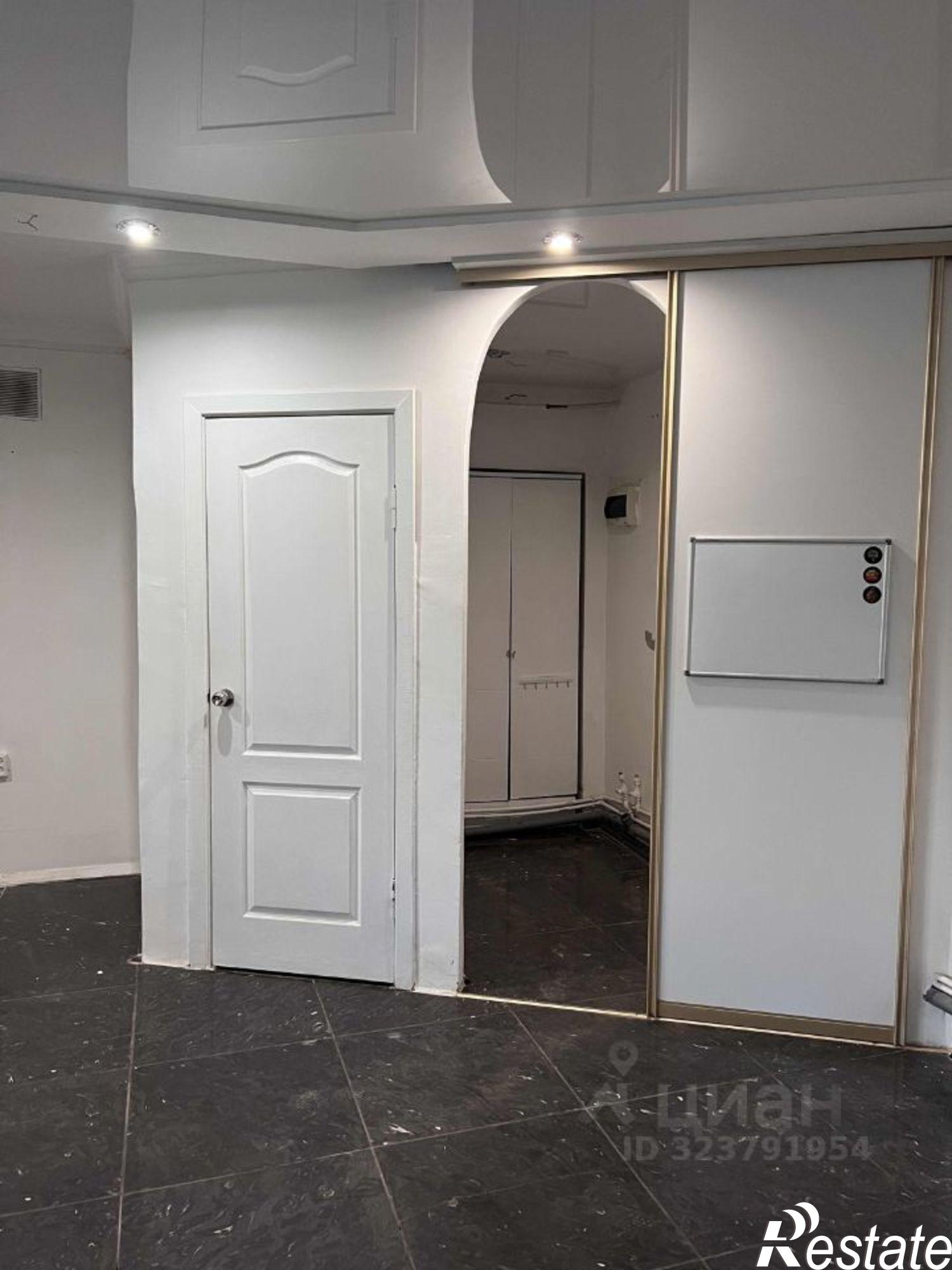 Купить помещение свободного назначения за 6 900 010 рублей на улица Хабарова, 7