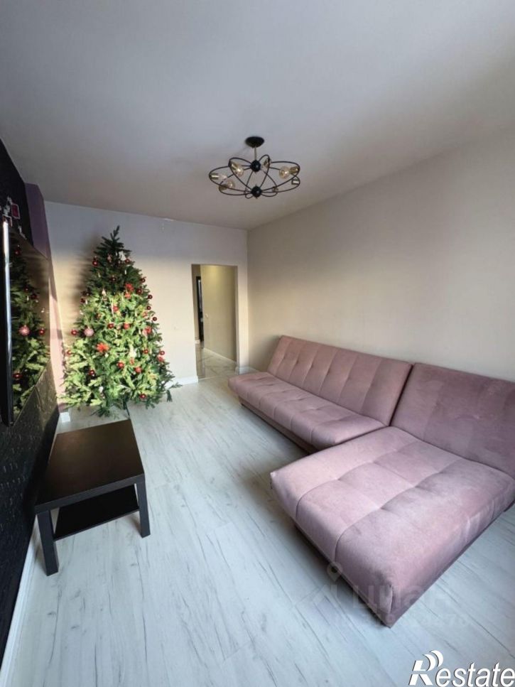 2-комн квартира улица 50 лет Октября, 4/2,  д. 4/2