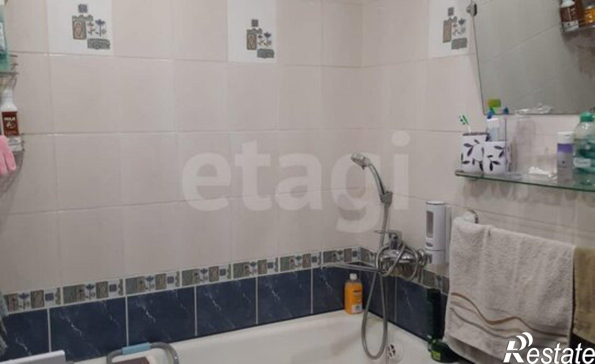 Купить квартиру за 8 000 000 рублей на улица Хабарова, 27/2