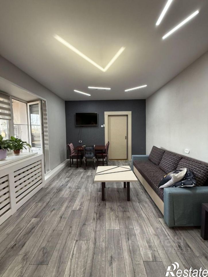 4-комн квартира улица Космонавтов, 19 к1,  д. 19 к1