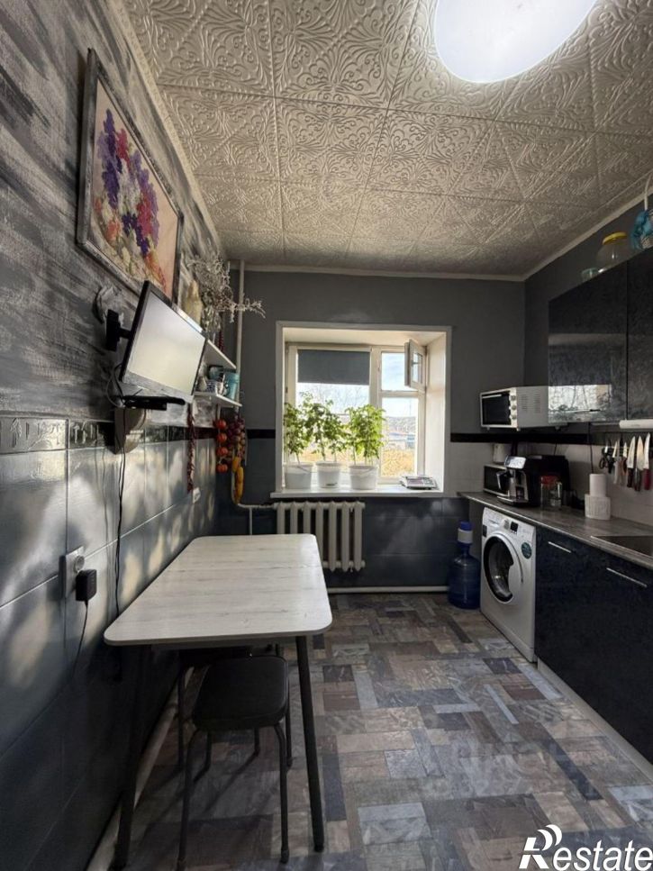 4-комн квартира улица Космонавтов, 19 к1,  д. 19 к1